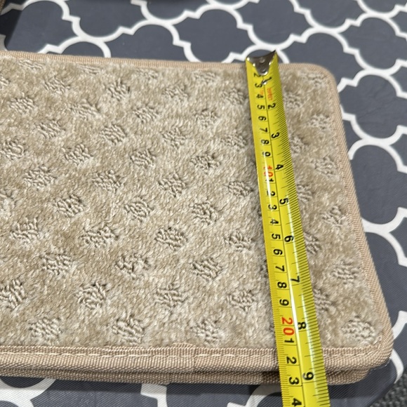 Beqhause Stair Treads 15 Pack Non Slip Stair Runner 28inX9in new in box - Picture 4 of 8